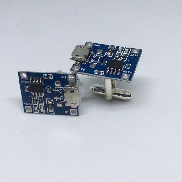 Circuit board cufflinks - Picture 1 of 4